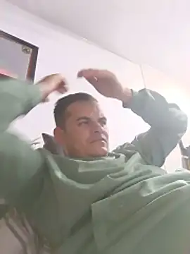 Edwin Q online show from May 2026 04:32:01 AM