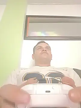 Edwin Q online show from June 2026 01:18:02 AM