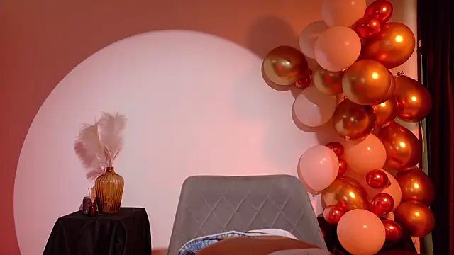 Mia Benett  online show from June 2026 02:05:02 PM