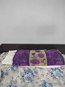 NeetuKumri online show from May 2026 05:07:01 PM