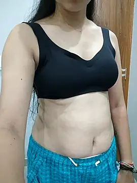NeetuKumri online show from July 2026 04:09:02 PM