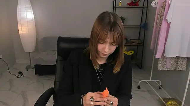 Snapshot of Mali_Cornw chatting on February 2026 01:01:02 PM Mali Cornw online show from February 2026 01:01:02 PM