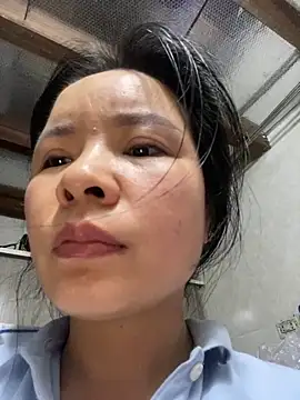 Ivy Trix2 online show from May 2026 04:07:01 AM
