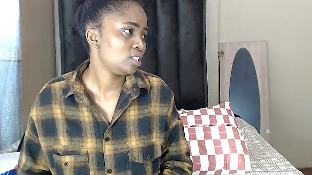 Snapshot of LexyDiana chatting on April 2026 08:12:02 AM LexyDiana online show from April 2026 08:12:02 AM