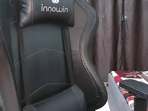 ZohinDishoza online show from April 2026 05:32:02 PM