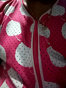 aisha 67 online show from March 2026 01:06:01 PM