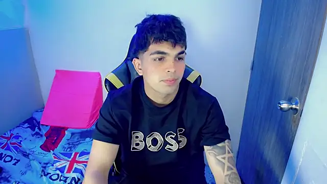 Snapshot of Dustyy_33 chatting on February 2026 06:17:01 PM Dustyy 33 online show from February 2026 06:17:01 PM