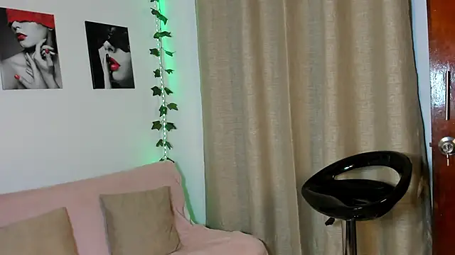 Rebeca Marchetti online show from July 2026 08:44:02 PM
