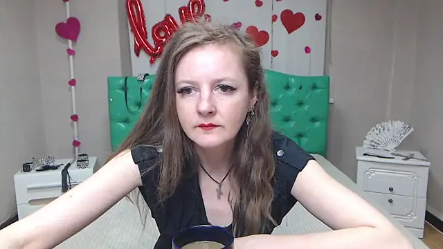 MeganPirs online show from April 2026 05:06:02 PM
