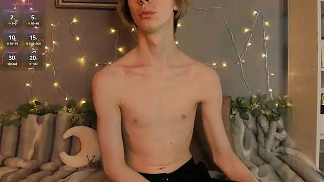 SilverFeral online show from April 2026 06:21:01 AM