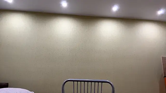 Snapshot of AliveCute chatting on March 2026 05:39:01 PM AliveCute online show from March 2026 05:39:01 PM