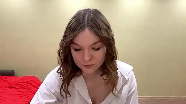 Snapshot of AliveCute chatting on March 2026 05:30:01 PM AliveCute online show from March 2026 05:30:01 PM