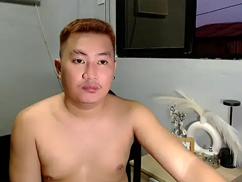 Bigdaddybear888 online show from July 2026 10:39:01 AM
