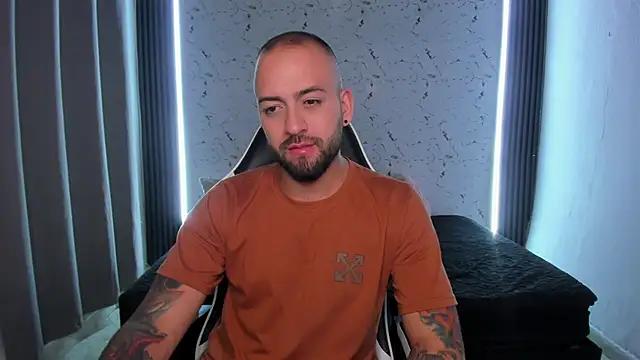 Jacke Taylor1 online show from April 2026 03:51:01 AM