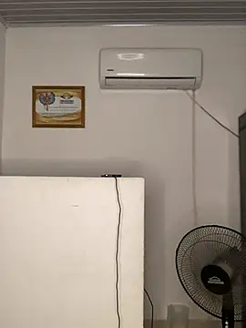 Eloise aksnes online show from July 2026 04:36:01 AM