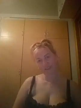 ChristinaYork online show from April 2026 07:05:02 PM