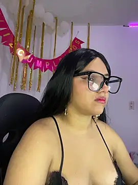 aurora bela online show from April 2026 12:20:02 AM