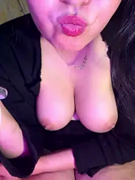 Sexy Lolii online show from May 2026 06:35:02 PM