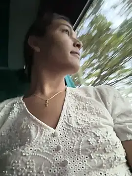 lovee megan online show from March 2026 12:08:01 PM