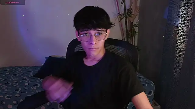 Snapshot of noah_millerx chatting on February 2026 02:56:02 AM noah millerx online show from February 2026 02:56:02 AM