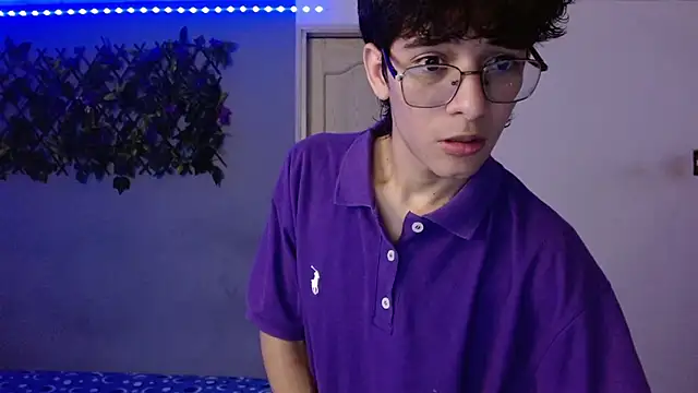 Snapshot of noah_millerx chatting on March 2026 10:40:01 PM noah millerx online show from March 2026 10:40:01 PM