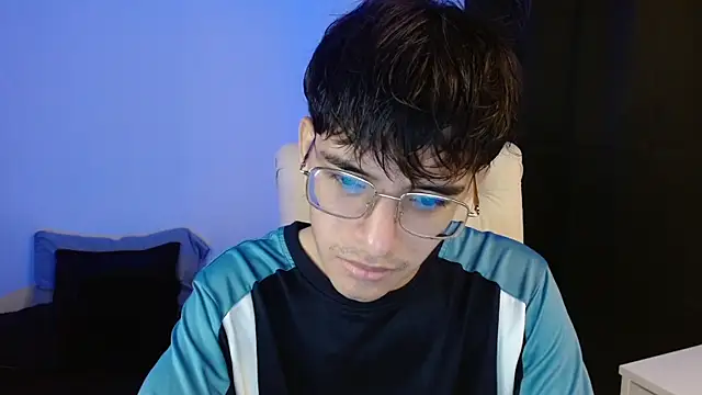 Snapshot of noah_millerx chatting on July 2026 07:16:02 PM noah millerx online show from July 2026 07:16:02 PM