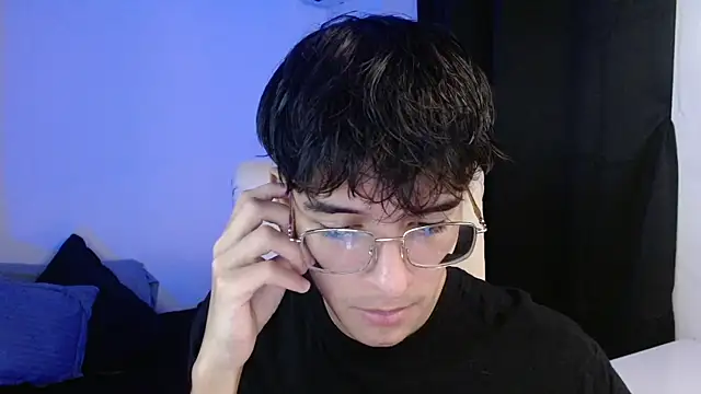 Snapshot of noah_millerx chatting on July 2026 09:50:01 PM noah millerx online show from July 2026 09:50:01 PM