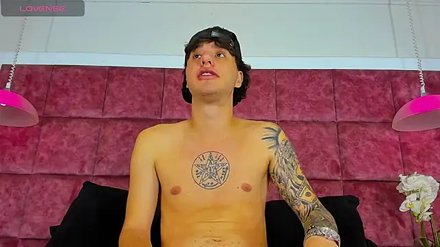 EXCLUSIVE8 online show from March 2026 04:31:01 AM