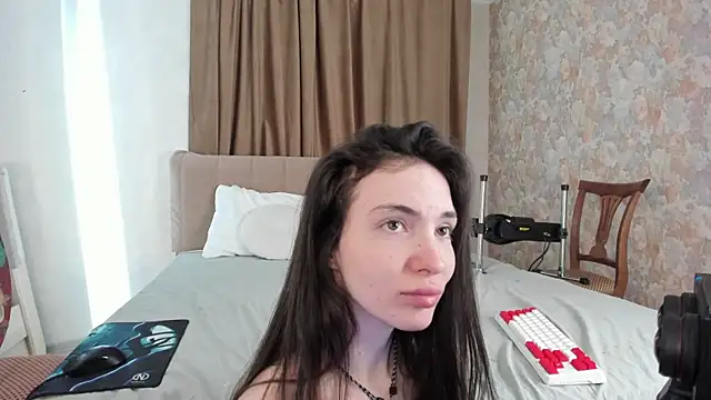 Snapshot of KaylaArt chatting on May 2026 06:52:01 AM KaylaArt online show from May 2026 06:52:01 AM