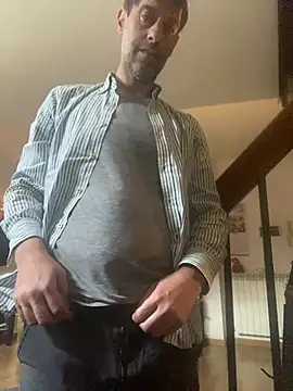 Snapshot of Alessandro7979 chatting on April 2026 01:42:02 PM Alessandro7979 online show from April 2026 01:42:02 PM