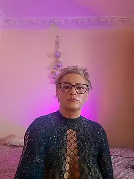 LunaBlaise online show from May 2026 07:38:01 AM