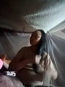 muimui990 online show from February 2026 01:43:01 PM