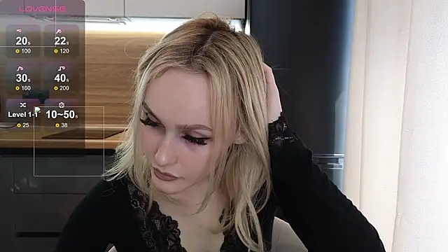 Bella Villen online show from May 2026 09:04:01 AM