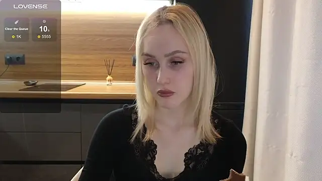 Bella Villen online show from June 2026 01:06:02 PM