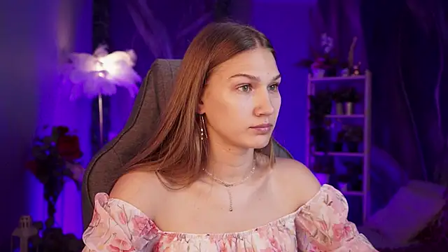 Snapshot of Sweet_Emilya chatting on May 2026 08:23:01 AM Sweet Emilya online show from May 2026 08:23:01 AM