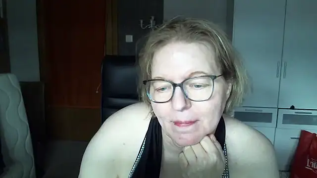 Snapshot of tina71707 chatting on March 2026 02:10:01 PM tina71707 online show from March 2026 02:10:01 PM