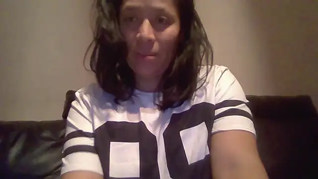 Fernanda1988latina online show from February 2026 03:40:01 AM