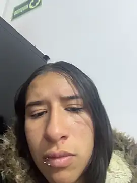 LilyRossi  online show from May 2026 12:10:01 PM