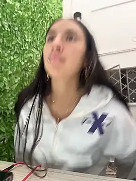 LilyRossi  online show from May 2026 01:06:01 PM