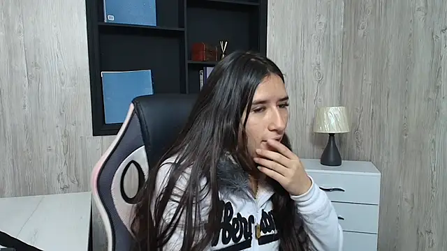 LilyRossi  online show from May 2026 01:51:02 PM