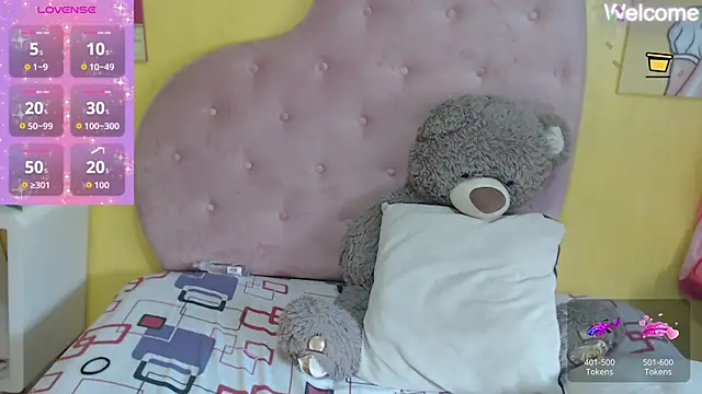 Snapshot of Sophiiee_Gray chatting on May 2026 03:09:01 PM Sophiiee Gray online show from May 2026 03:09:01 PM