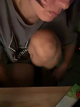 Snapshot of Malisa-aa chatting on July 2026 08:52:02 PM Malisa-aa online show from July 2026 08:52:02 PM