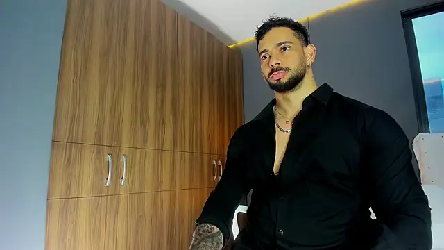 massimo visconti online show from April 2026 08:11:02 PM