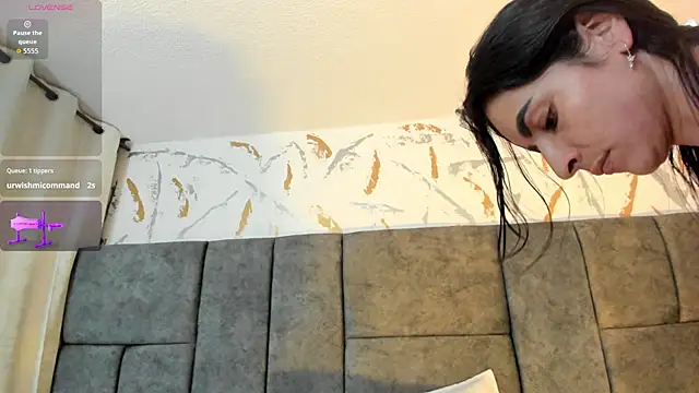Samantha Velle online show from May 2026 02:19:01 AM