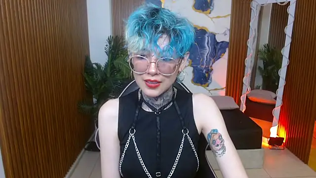 Lyra tay online show from April 2026 07:09:02 PM