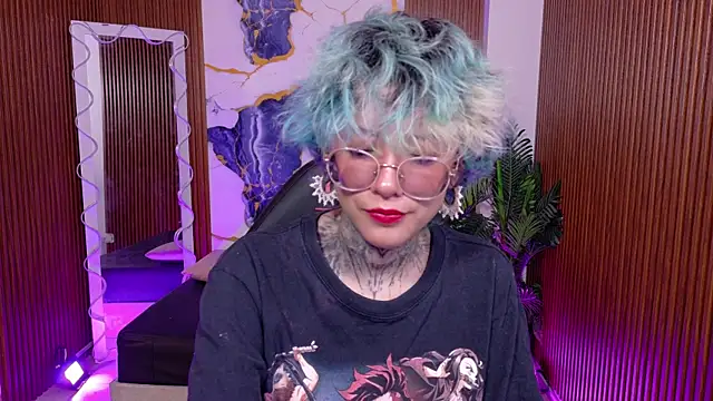 Lyra tay online show from May 2026 07:11:01 PM