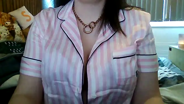 StaceyXOXO online show from February 2026 02:28:01 PM