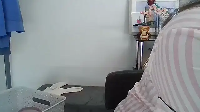 StaceyXOXO online show from March 2026 02:17:01 PM