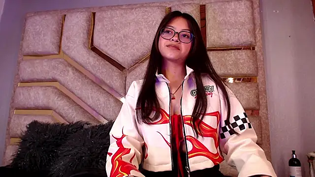 Anittarouse online show from March 2026 03:28:01 PM