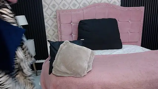 SaraLjordad online show from July 2026 05:49:02 PM